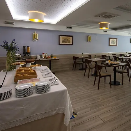 D. Dinis Hotel 2*